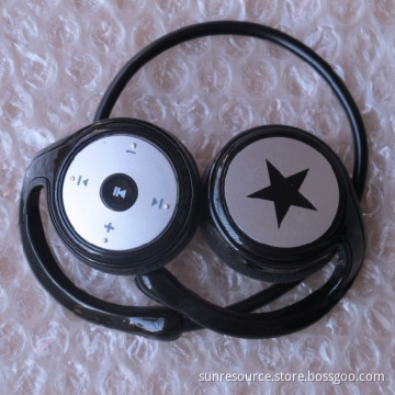 Ears Handging MP3 Player
